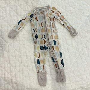 Little Sleepies Bamboo Zippy size 0-3 months